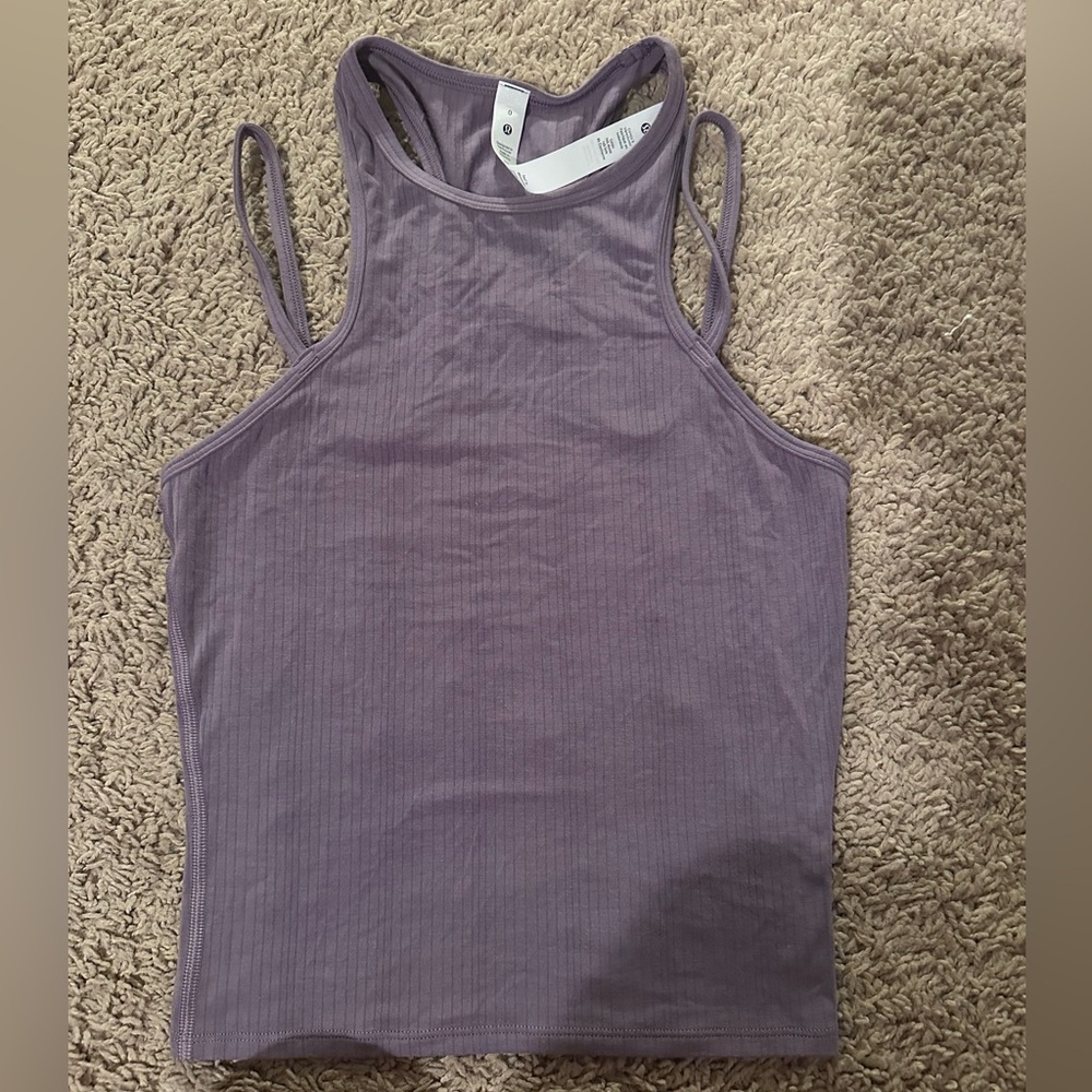 Lululemon tank